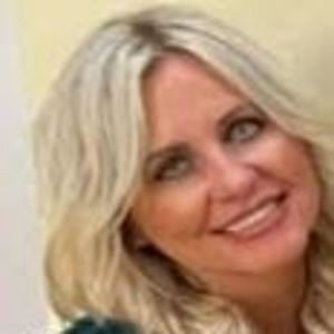 Meet your Posher, Debra